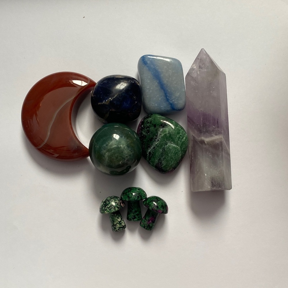 Assorted Gemstone Set